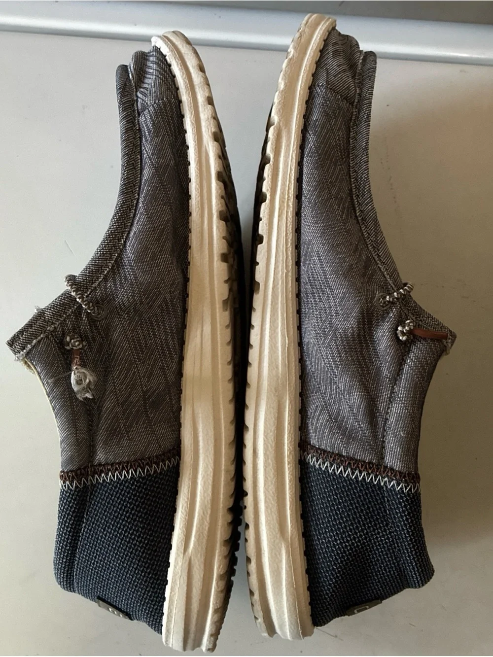 Hey Dude Wally Stretch Canvas Mens Size 14 Light Grey Slip On Loafer Adj Tie GUC